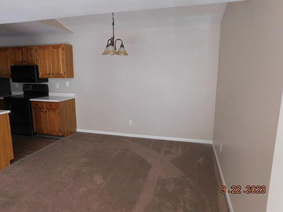 5th image of 556 Cloverfield Ln APT 301