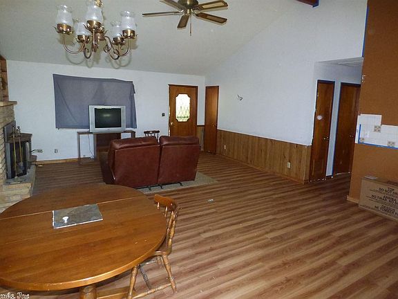 4th image of 3 Chickasha Dr