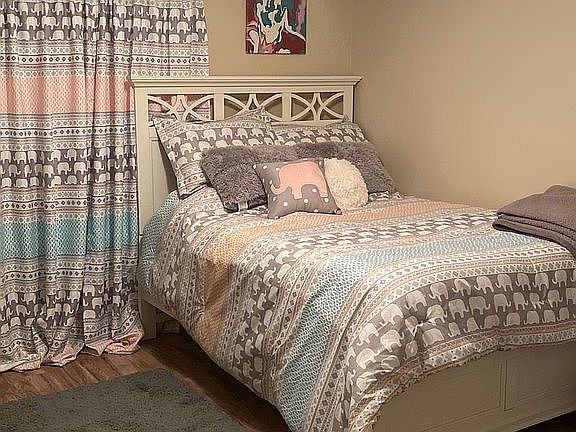 Spare bedroom 1
