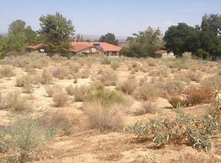 Crystalaire Dr, Llano, CA 93544