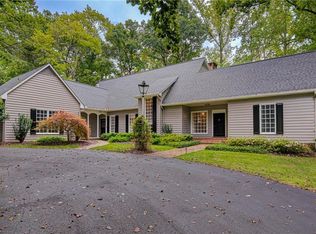 2814 Galsworthy Dr, Winston Salem, NC 27106