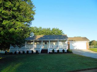 102 Reagan Ln, Huntsville, AL 35811