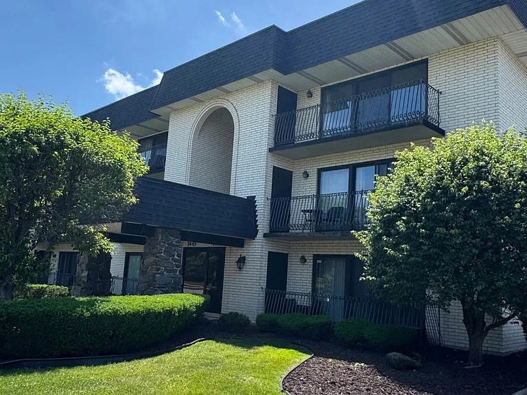 7447 Ponderosa Ct #3SW — Photo 2