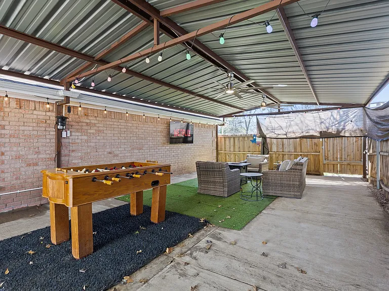 1047 Eldorado Ave — Photo 28