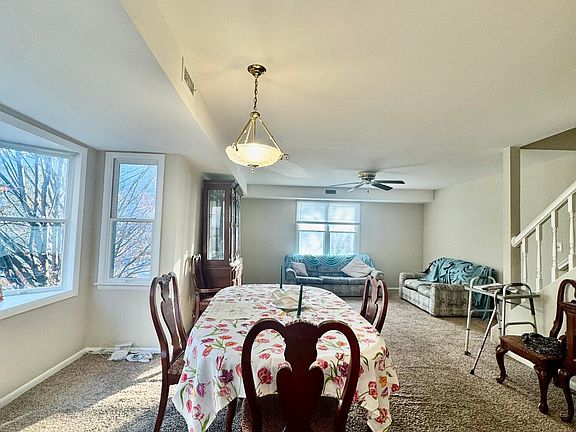 4th image of 96 Abington Gardens Dr