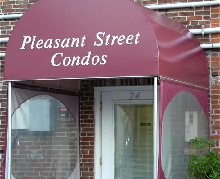 24 Pleasant St #3 — Photo 1