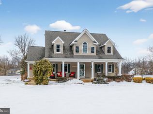 712 Broad St, Perkasie, PA 18944