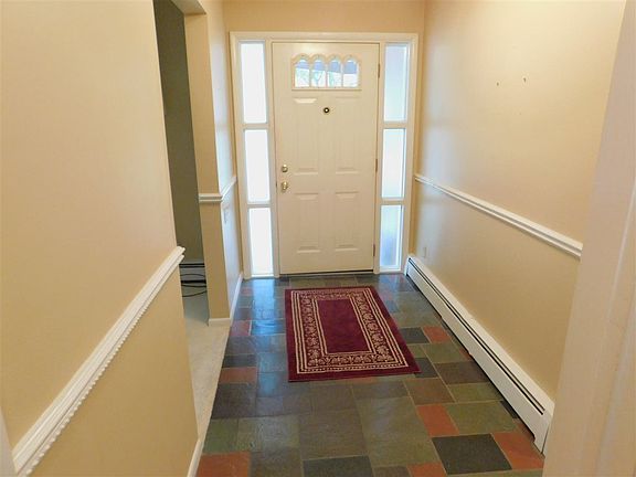 4th image of 2220 Belaire St