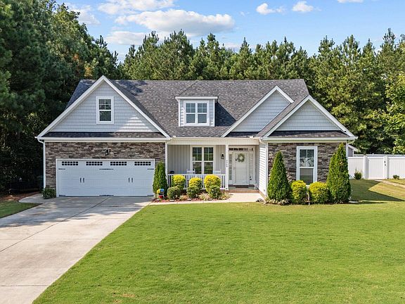 2nd image of 2509 Chelsea Drive NW