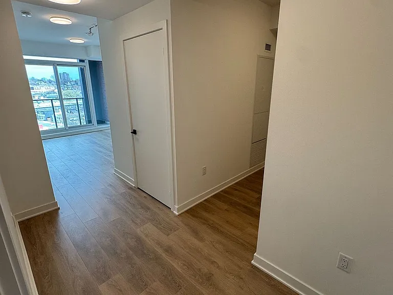 1185 Dupont St #621 — Photo 4