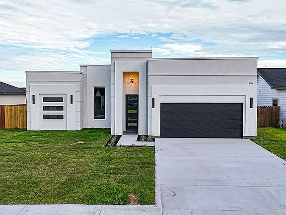 4th image of 206 Hope Dr