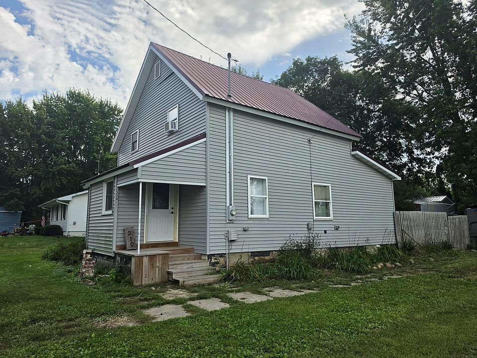 1st image of 210 Forest St