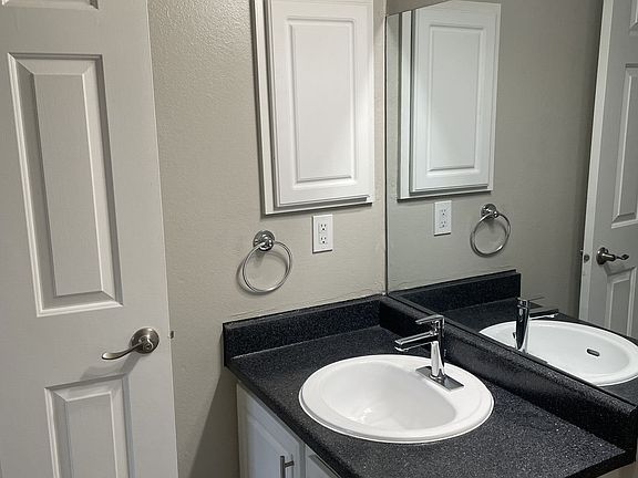 5th image of 14700 NE 35th St #3-A2