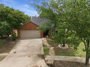 113 Forest Glen Dr, Mansfield, TX 76063