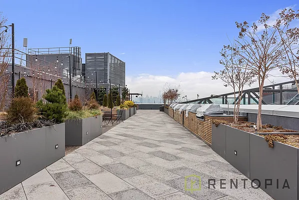 Rented by The KCI Group | media 84