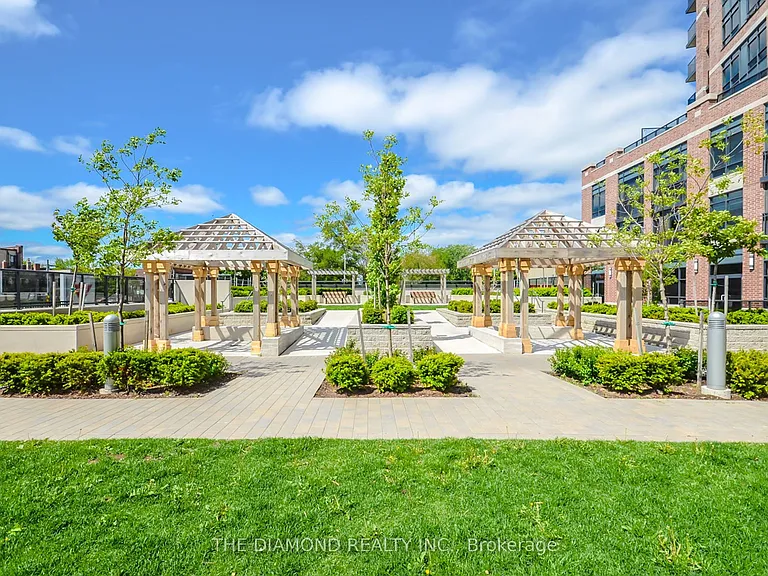 61 Heintzman St #1501 — Photo 44
