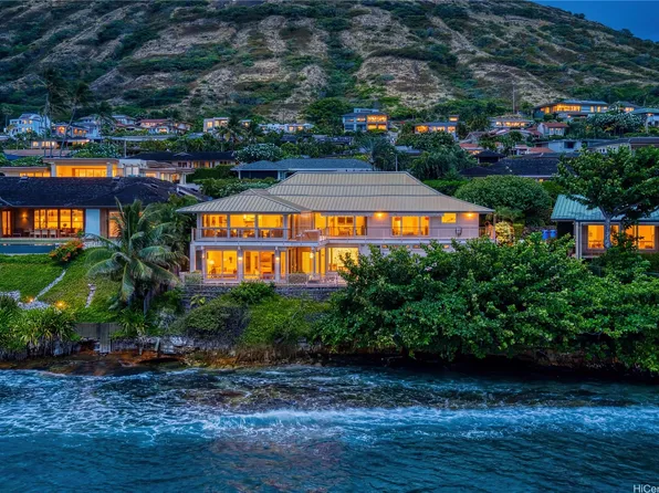 128 Hanapepe Loop, Honolulu, HI 96825