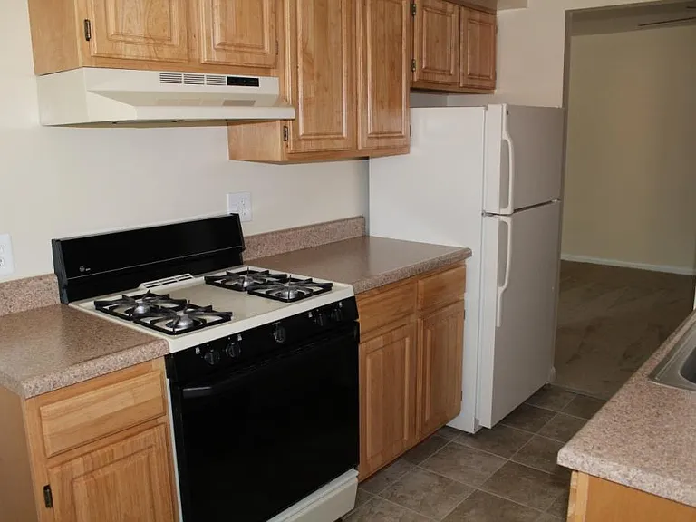 Fairfax Circle Villa — Photo 10