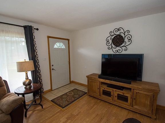 2nd image of 55414 Barksdale St
