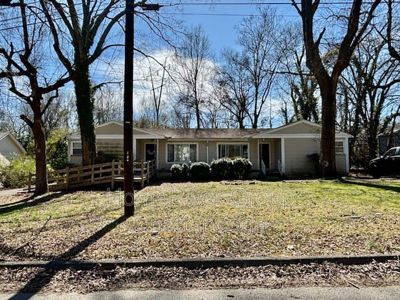 2nd image of 4106 Sunset Ave
