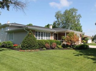 934 Sycamore Ln #934, Bartlett, IL 60103