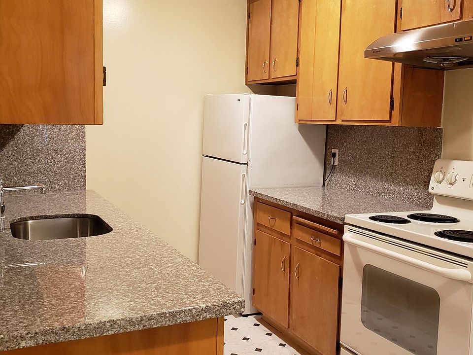 1st image of 1024 Valencia Ave APT 11