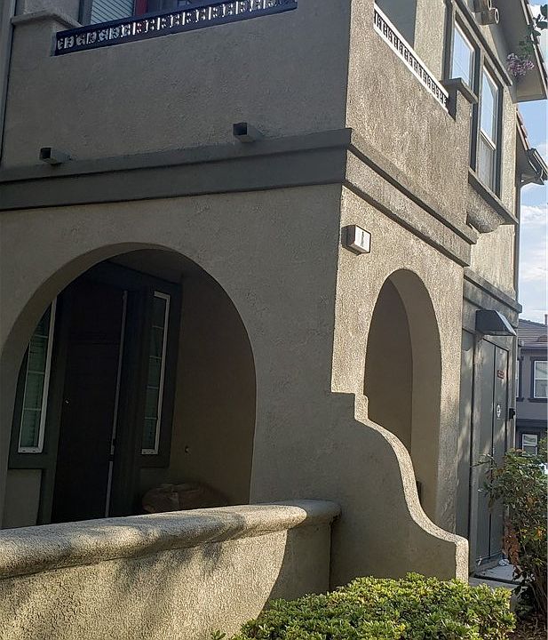 1st image of 26319 Iris Ave