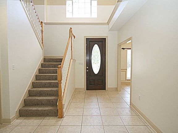 5th image of 50 Hidden Lakes Dr