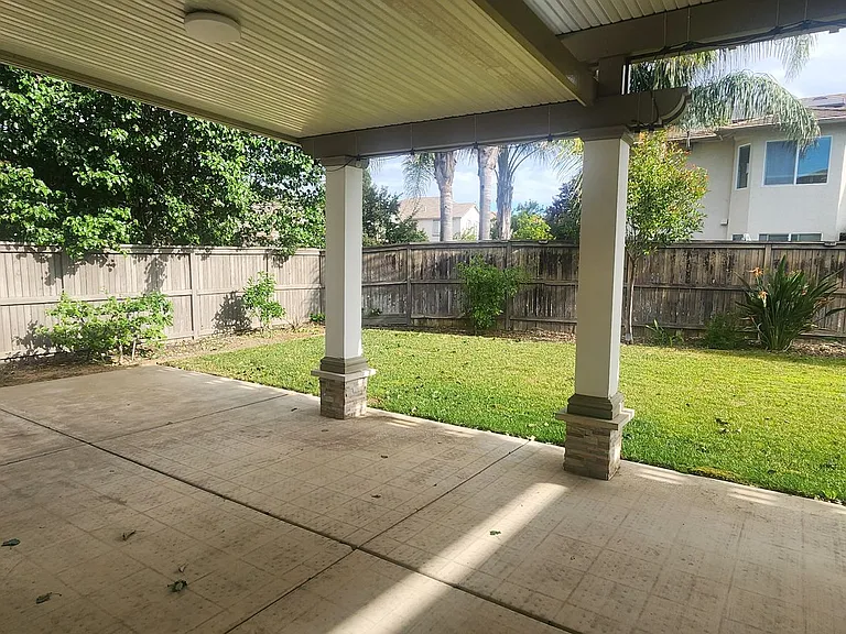 9736 Country Falls Ln — Photo 25