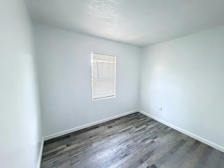 4114 Oak Dr #8 — Photo 8