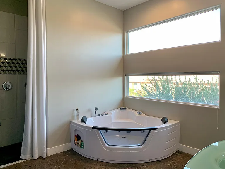 2547 E Rasmussen Dr — Photo 8