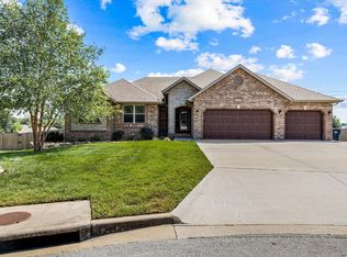 3295 N Blair Ct, Springfield, MO 65803