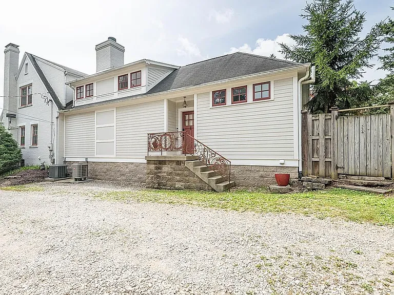 524 S Highland Ave — Photo 3