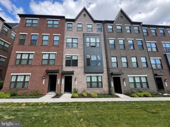 43339 Goshen Run Sq, Ashburn, VA 20148