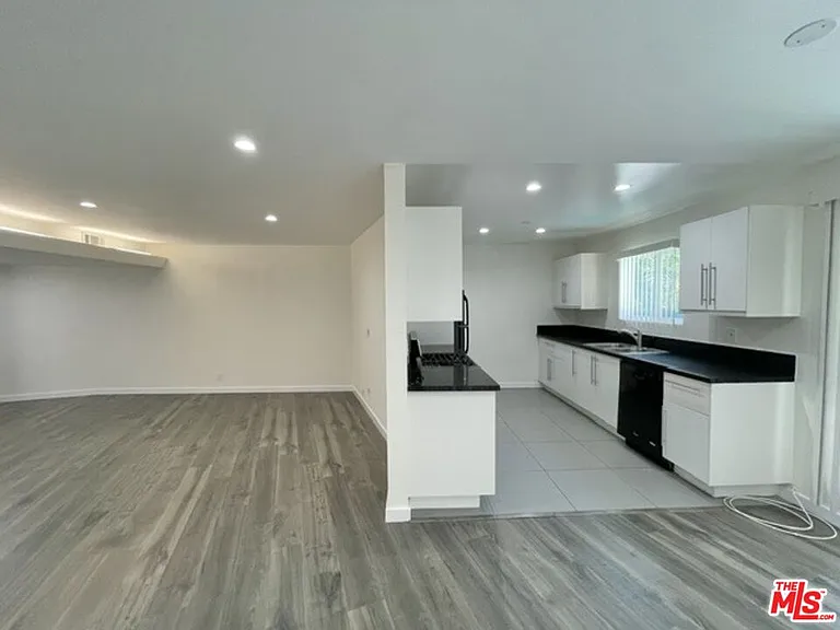 8397 Fountain Ave #203 — Photo 7
