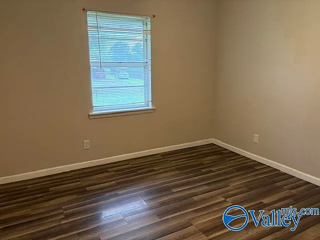 1114 Terry Cir — Photo 6