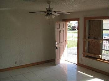 5th image of 1551 SW 67th Ave