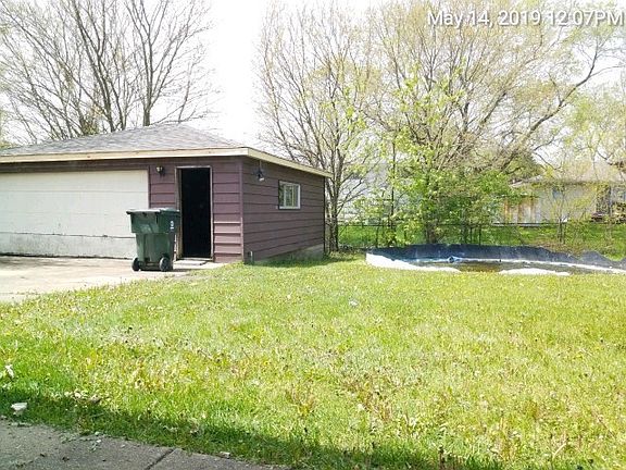 3rd image of 19824 Orchard Ave