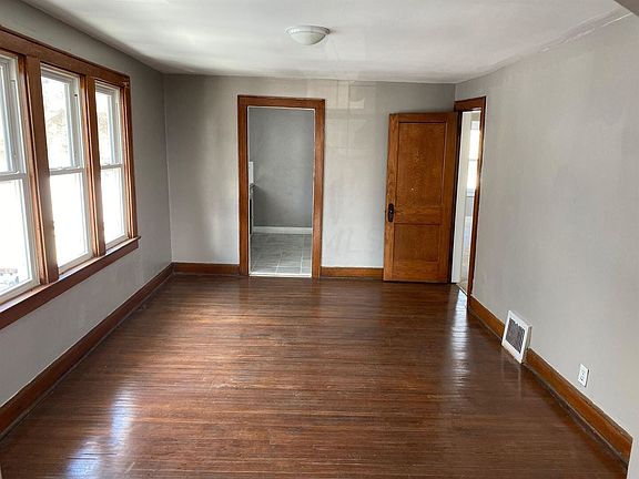 4th image of 1188 20th Ave