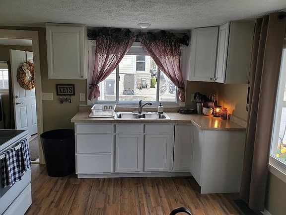 5th image of 316 E South St
