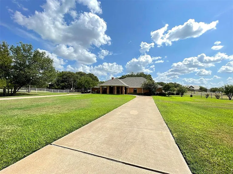 6340 Grauton Dr — Photo 1