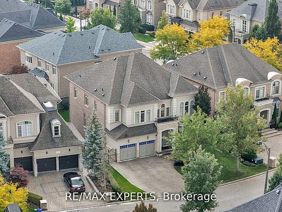2nd image of 134 Orleans Cir