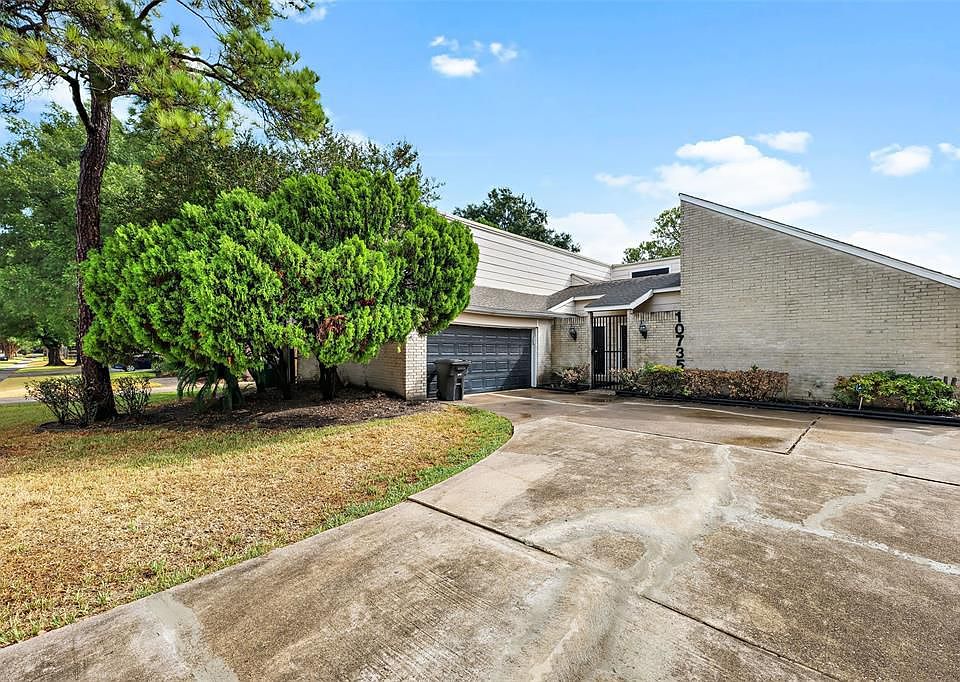 1st image of 10735 Kitty Brook Dr
