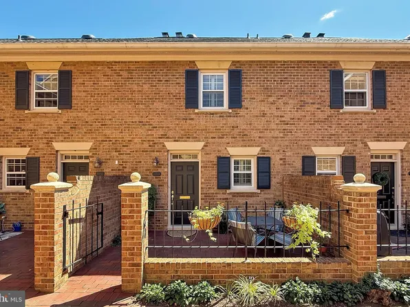 988 N Royal St, Alexandria, VA 22314