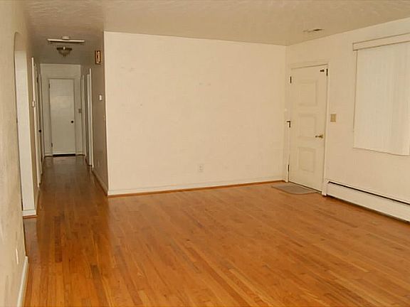 4th image of 5944 Oetjen Blvd