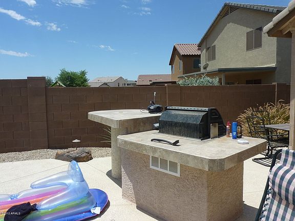 3rd image of 4079 E Hematite Ln