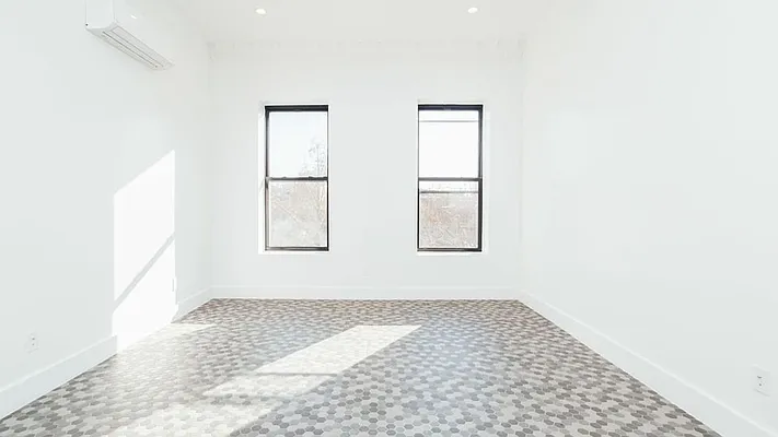 Rented by Nooklyn NYC LLC | media 4