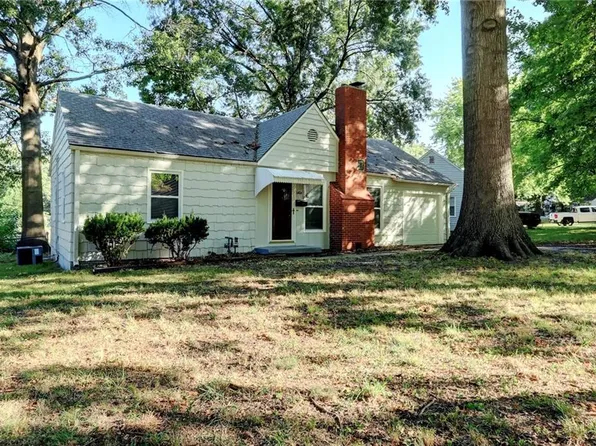 1404 W 27th Ter S, Independence, MO 64052