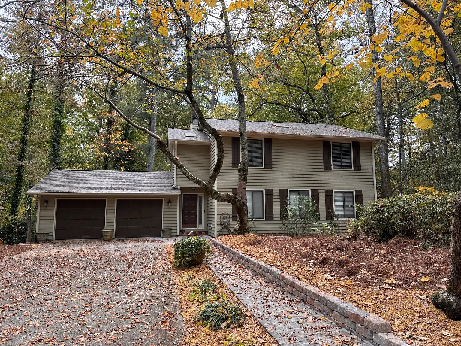 4 bed, 3.5 bath, 1976 sqft, $3,200 — Photo 1