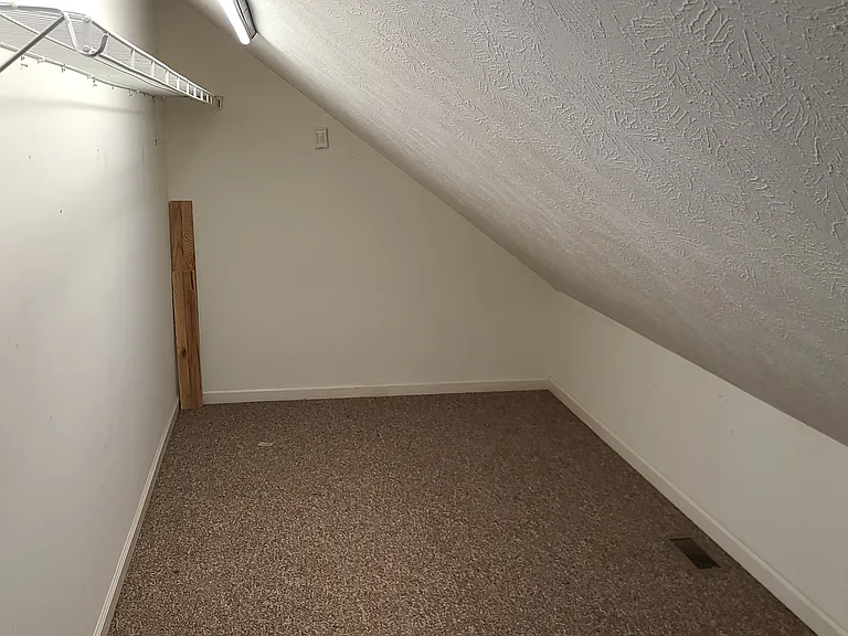 1526 Old Oak Ln — Photo 23